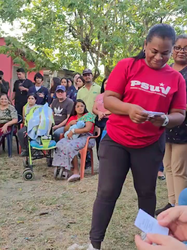 ¡Avanza con fuerza la organización de los Comités Bolivarianos de Base Integral en cada territorio!...