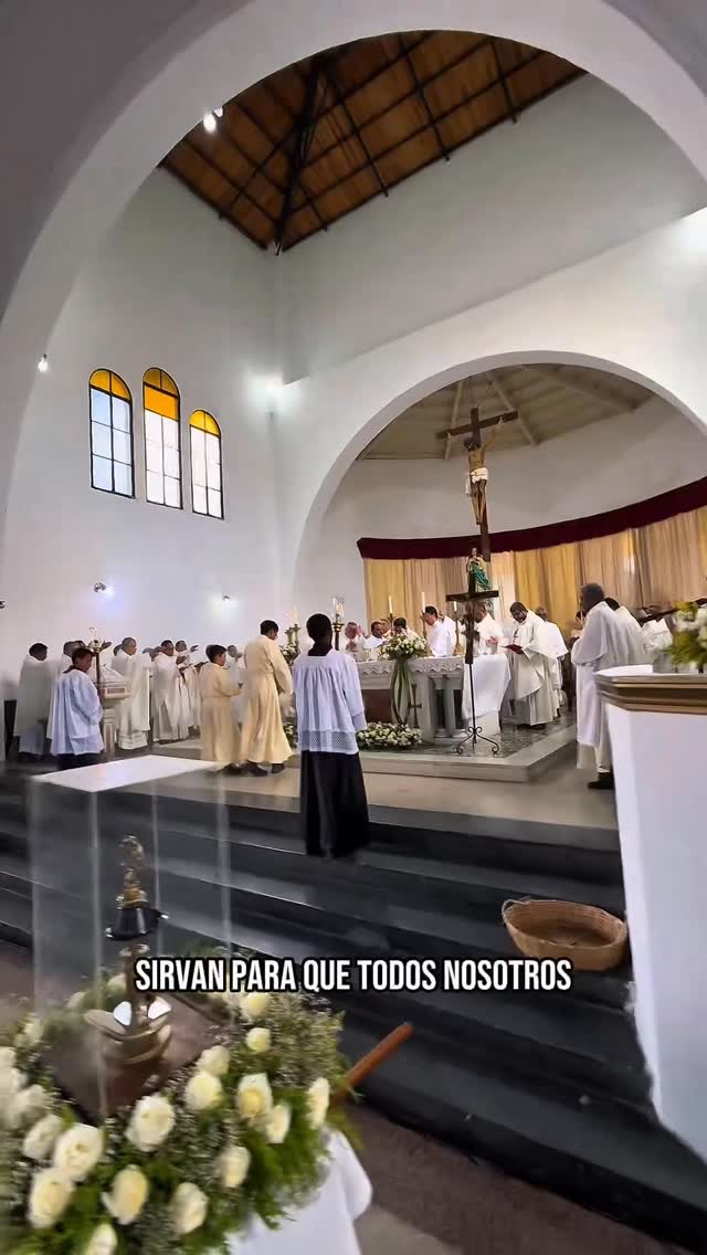 ✨ Municipio Bruzual rinde homenaje a los primeros santos de Venezuela

En un acto de profundo signi...